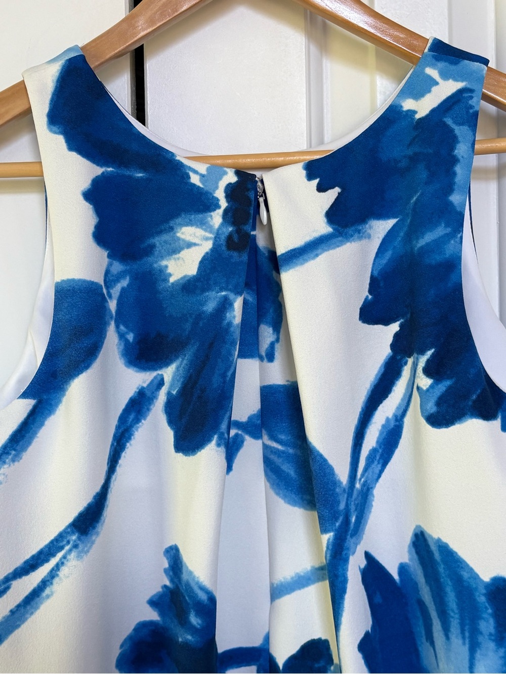 Lauren Ralph Lauren Blue Watercolor Floral Crepe Shift Dress - Size 8 - Picture 4 of 17
